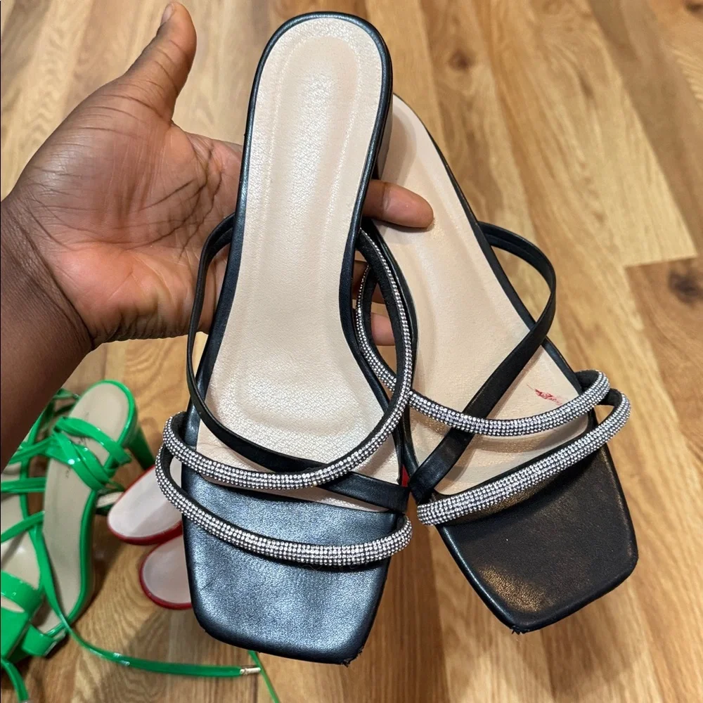 3 pairs of heels for $15 - Picture 10 of 12